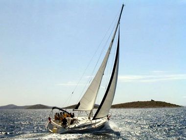 Bavaria 44